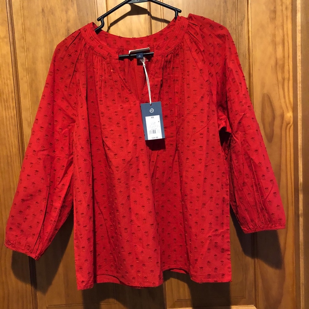 Woman’s XS top